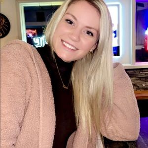 Meet your Posher, Hanna